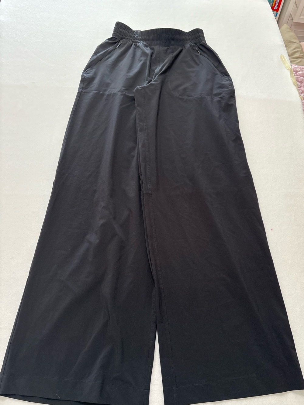 Lululemon Swift Wide-Leg Mia-Rise
Pant *Full Length
Black - Picture 4 of 13